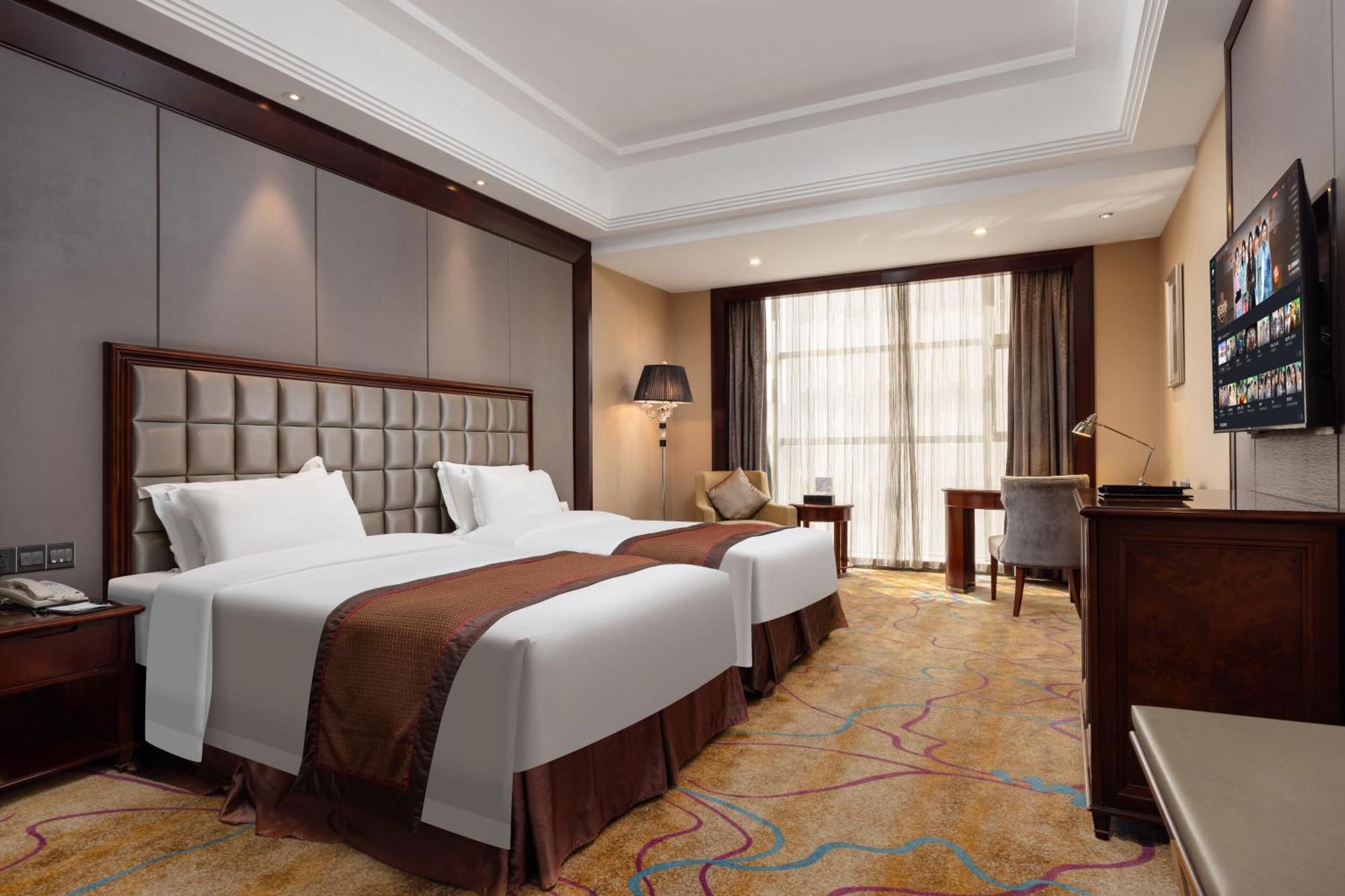 Shenzhen Baohengda International Hotel Exterior photo