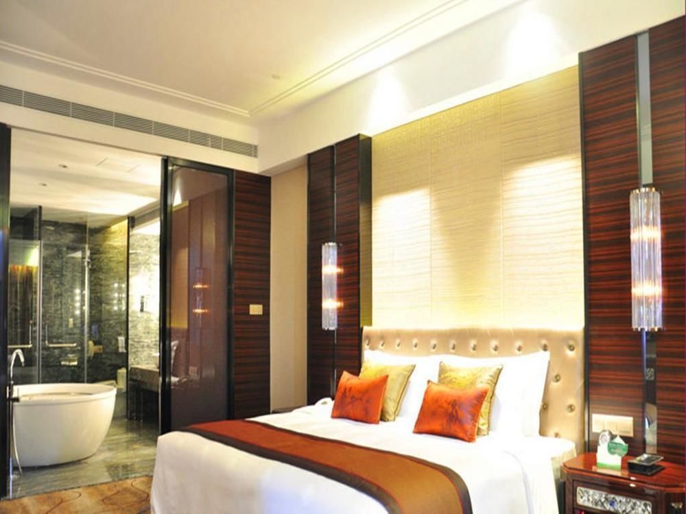 Shenzhen Baohengda International Hotel Exterior photo